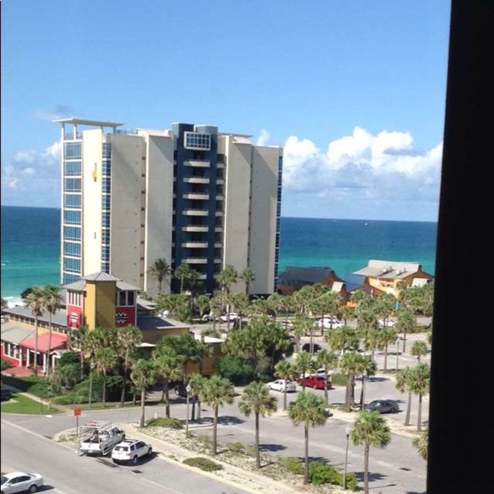 Meet your Posher, Vila